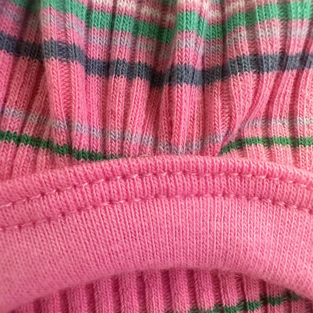 Rosa Geripptes Hunde-Tanktop – Weiches Ärmelloses Shirt für Kleine Hunde & Chihuahuas