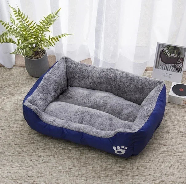 Warmes Quadratisches Haustierbett – Gemütliches Hunde- & Katzenbett