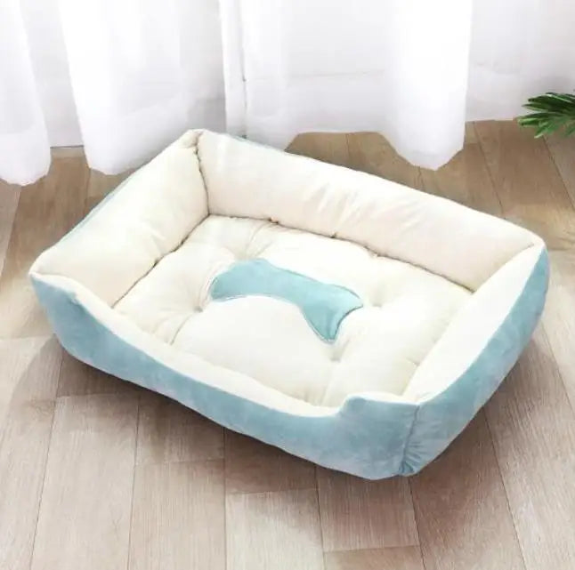Warmes Quadratisches Haustierbett – Gemütliches Hunde- & Katzenbett