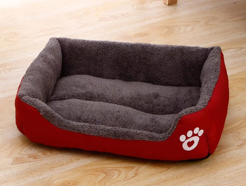 Warmes Quadratisches Haustierbett – Gemütliches Hunde- & Katzenbett