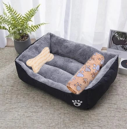 Warmes Quadratisches Haustierbett – Gemütliches Hunde- & Katzenbett