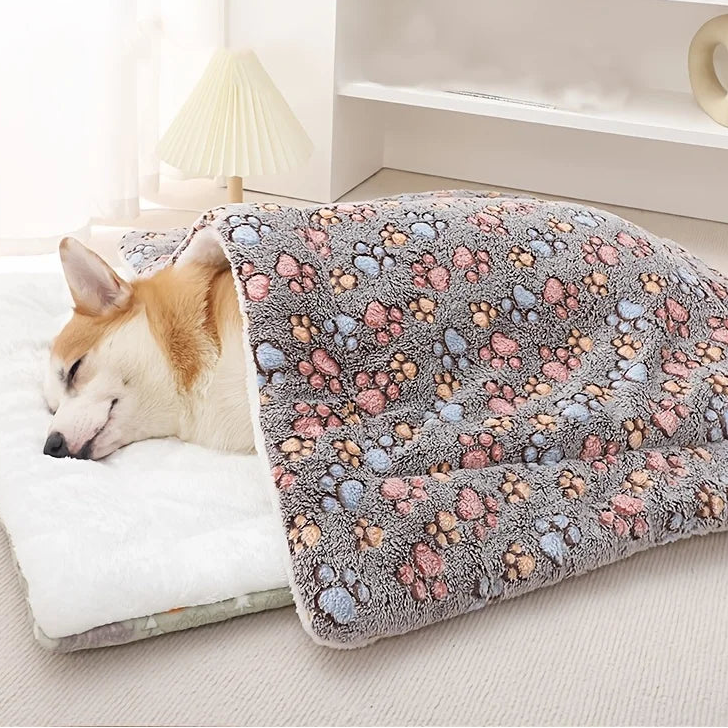 Dicke Weiche Flanell Haustierdecke & Warme Fleece Schlafmatte – Gemütliche Sofa-Matratzenauflage für Welpen, Kätzchen, Hunde & Katzen