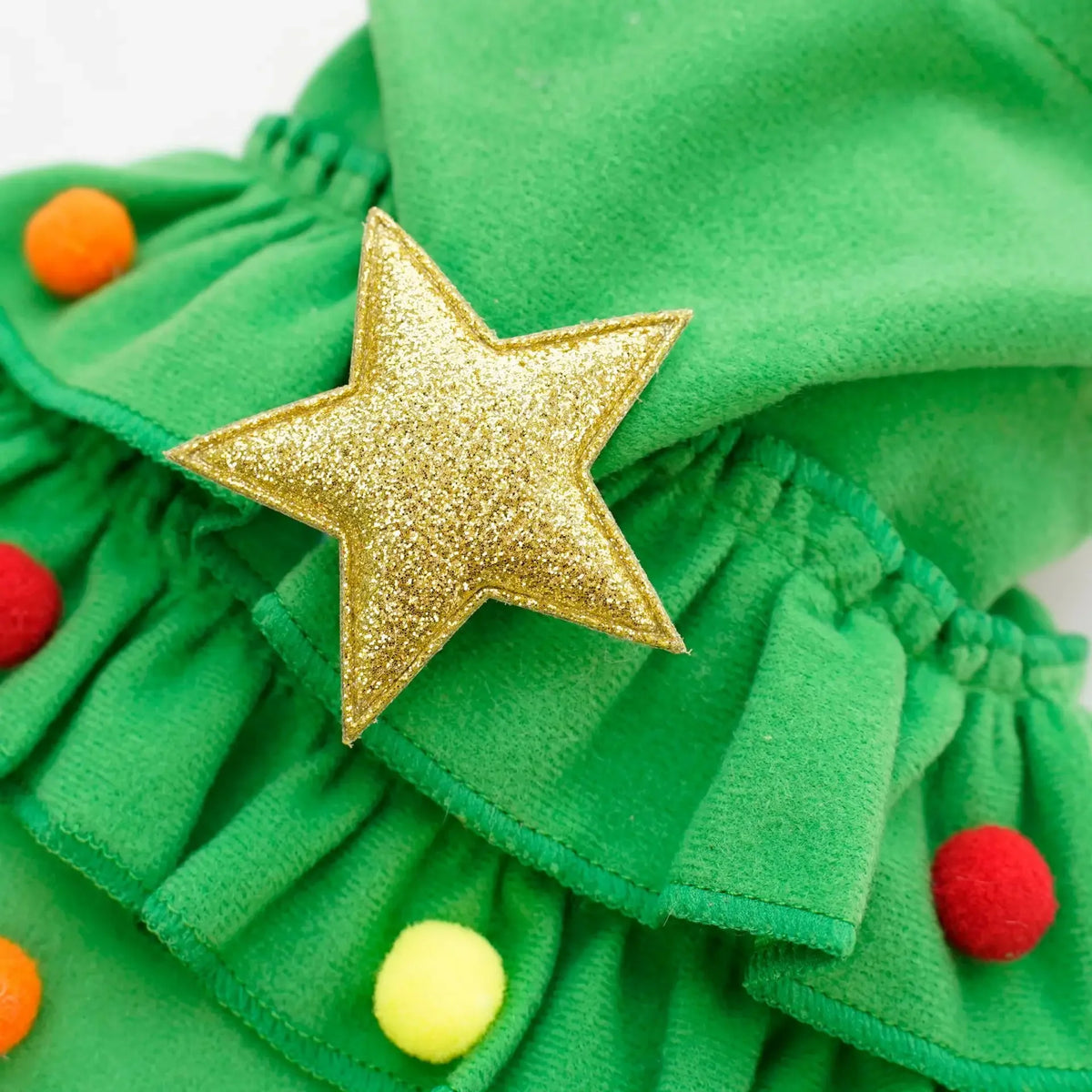 Weihnachtsbaum-Kostüm für Haustiere – Festlicher Umhang mit Stern & Pompons für Hunde & Katzen