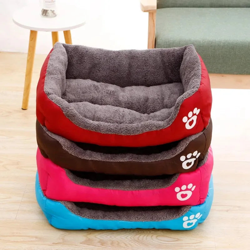 Warmes Quadratisches Haustierbett – Gemütliches Hunde- & Katzenbett