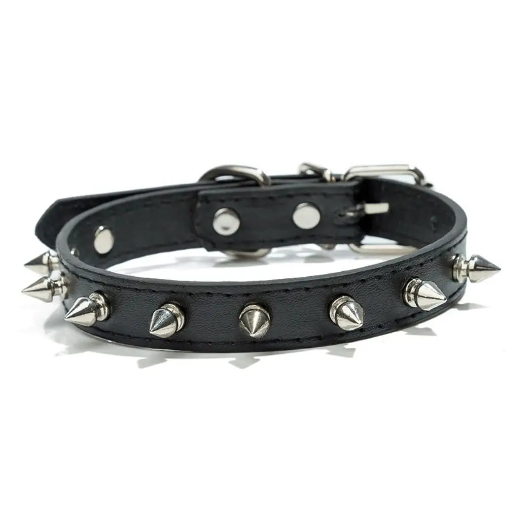 Farbenfrohes Lederhalsband mit Nieten – Verstellbares Haustierhalsband mit Zierspitzen für Hunde & Katzen